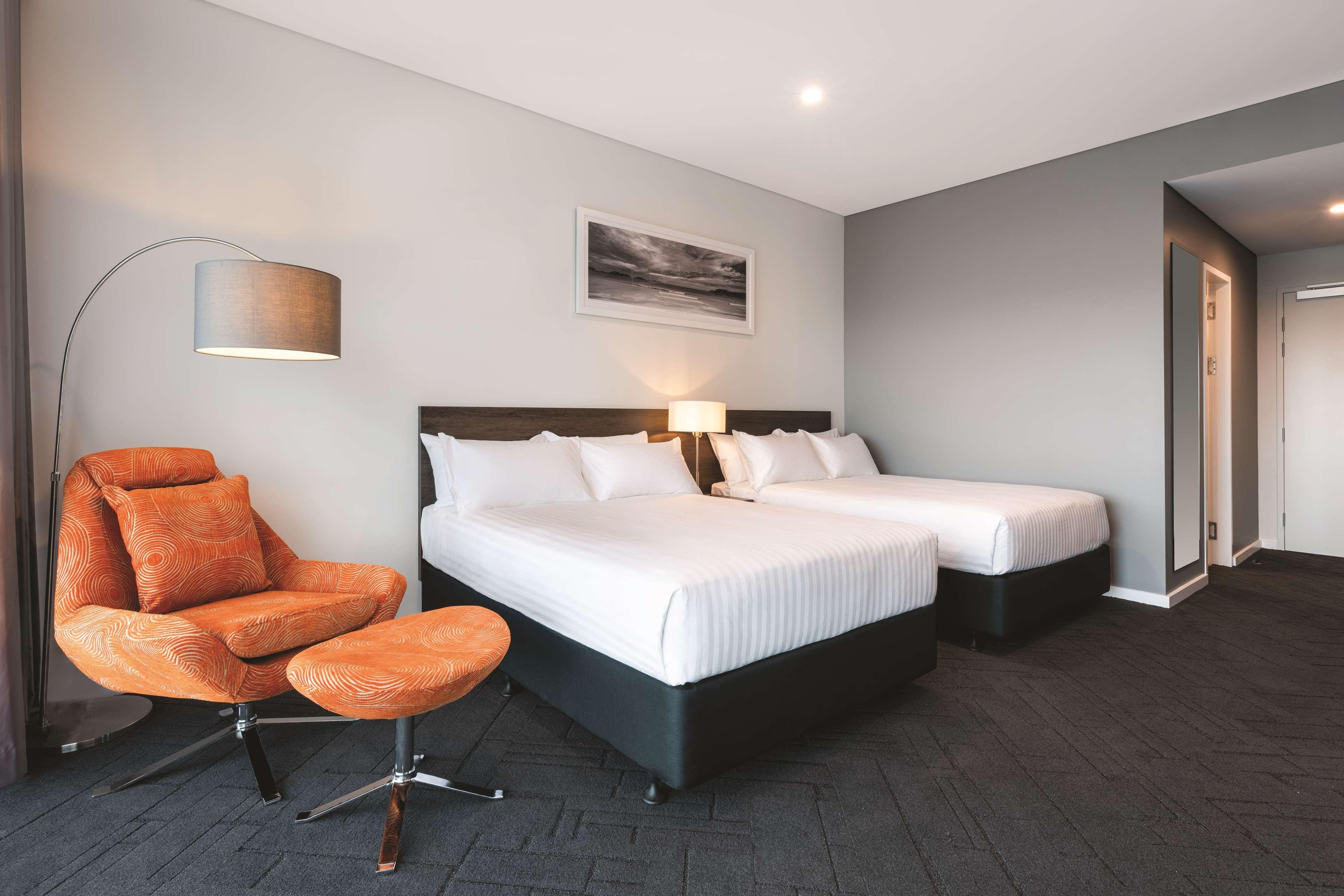 Vibe Hotel Subiaco Перт Экстерьер фото