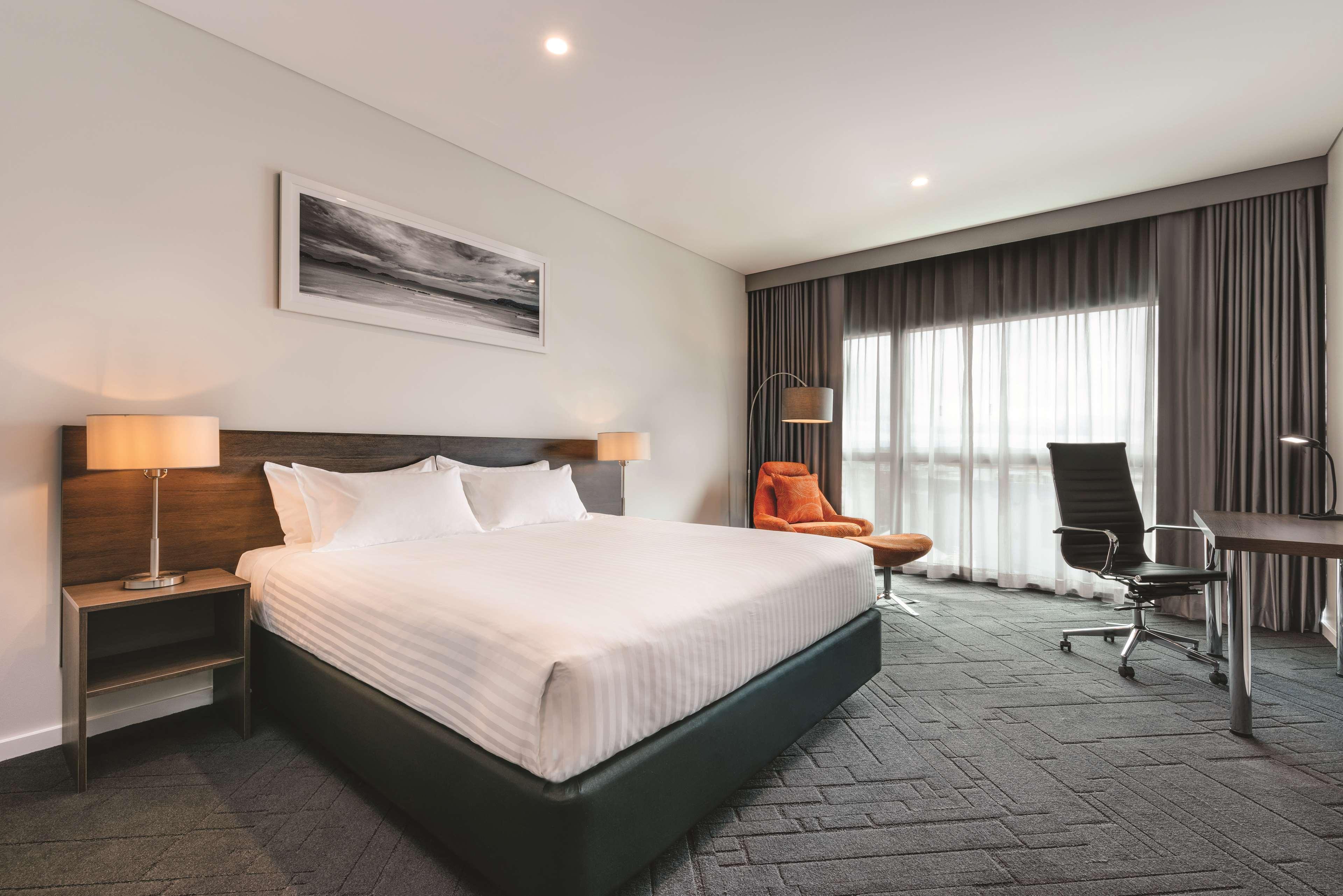 Vibe Hotel Subiaco Перт Экстерьер фото
